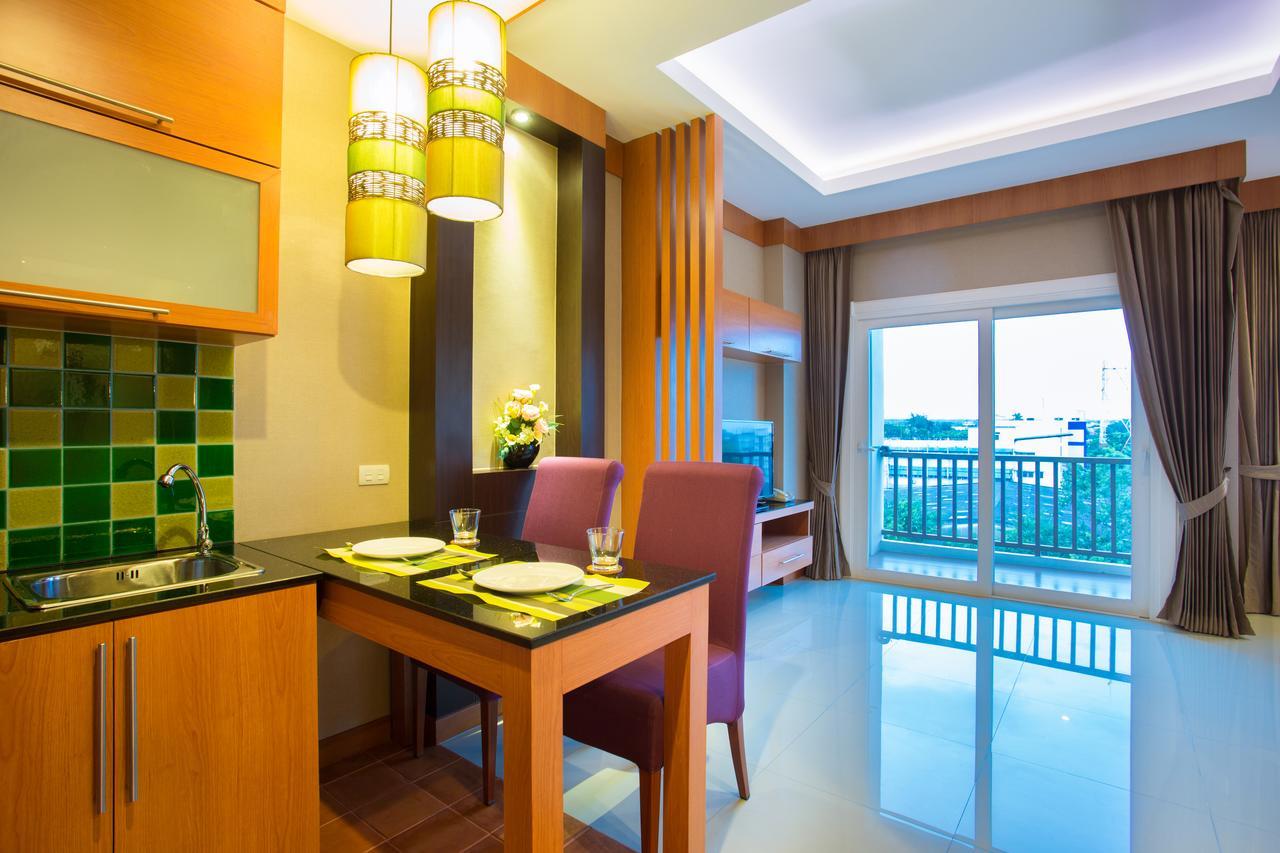 Romantic Khon Kaen Hotel Экстерьер фото