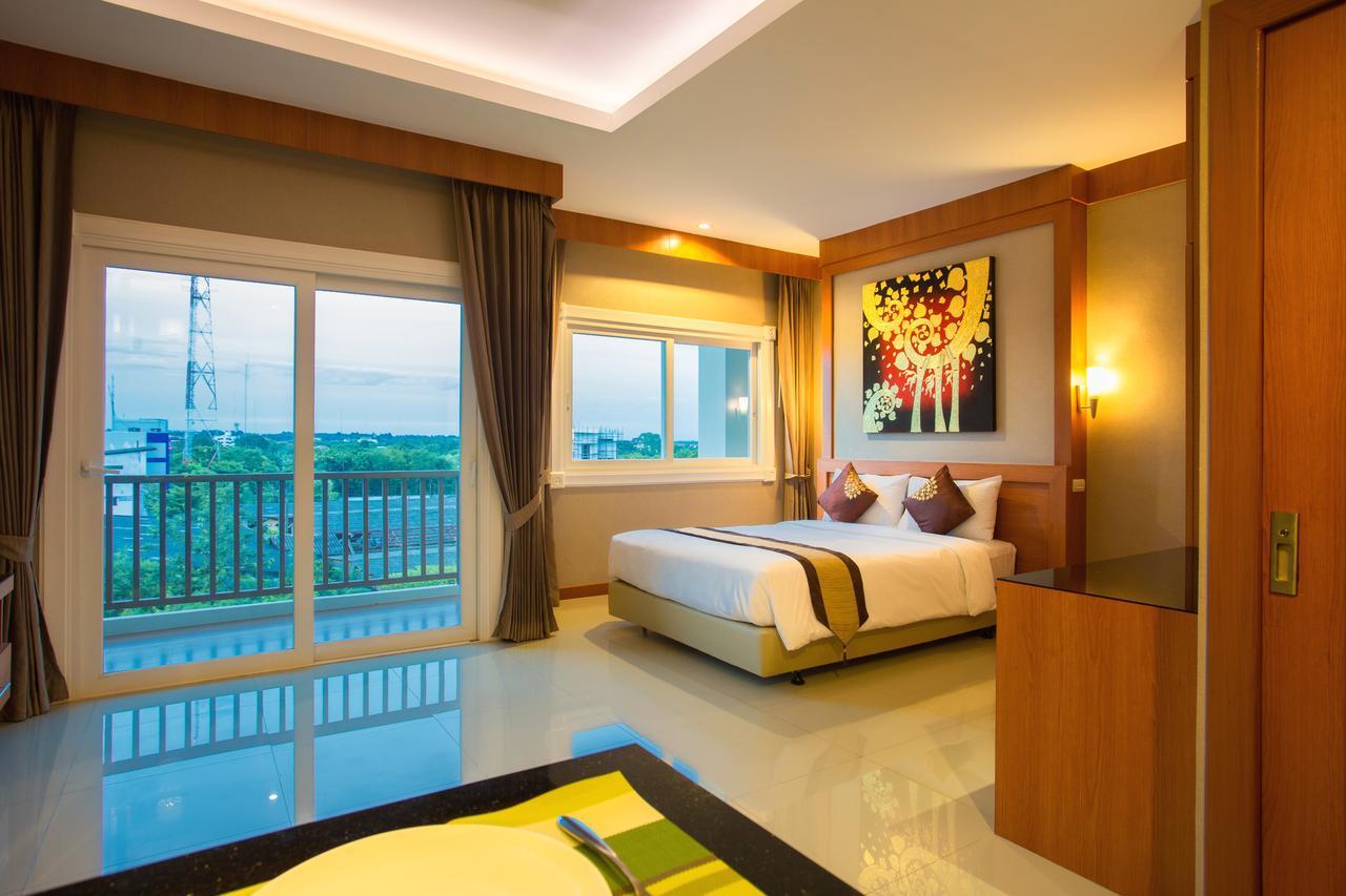 Romantic Khon Kaen Hotel Экстерьер фото